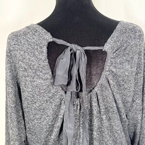 Women's Gray Long Sleeve Tie-Back Top